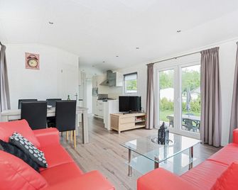 Chalet in Parc de Kievit With Private Garden - Baarle-Nassau - Sala de estar