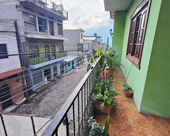 Hosteria del Centro - Santiago Atitlán - Balcón