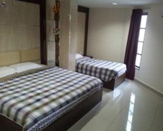 Admiral Hotel - Pulau Pangkor - Schlafzimmer