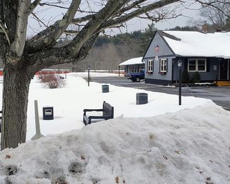 Windmill Motel Restaurant - Bernardston
