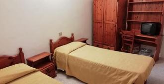 Hotel 4 Mori - Cagliari - Yatak Odası