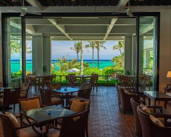 The Moon Beach Museum Resort - Onna - Restaurant