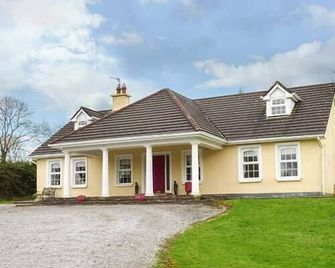 The Sanctuary - Mallow - Budova