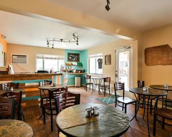 آدفانتشر إن آند موتل - موآب - مطعم