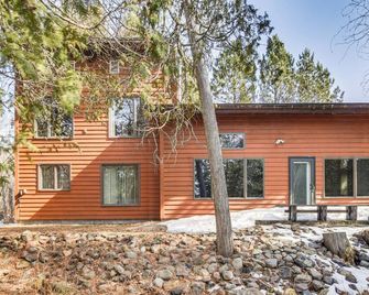 Family Cabin with Private Dock on Caribou Lake! - Lutsen - Gebouw