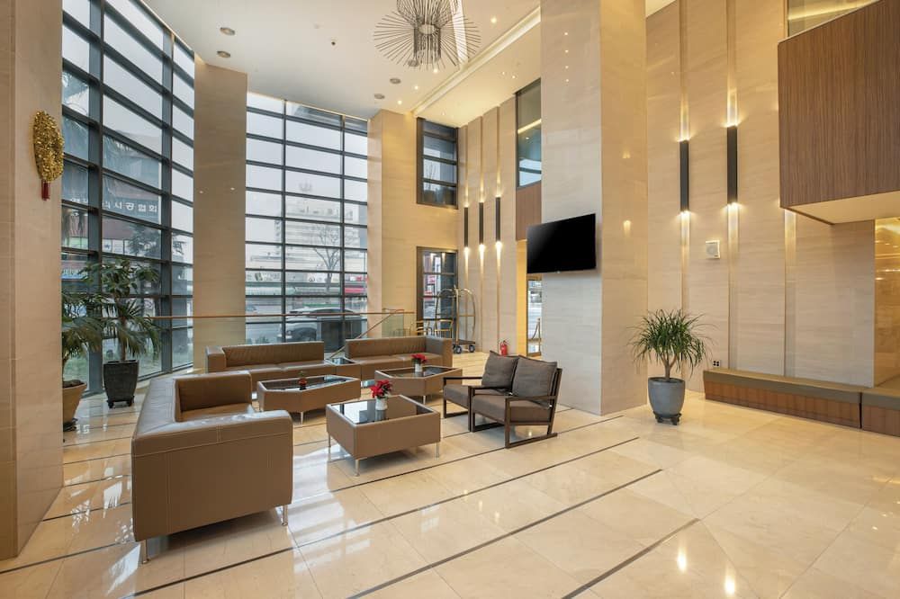 Hotel Goldendaisy Seogwipo Ocean - סאוגוויפו - לובי