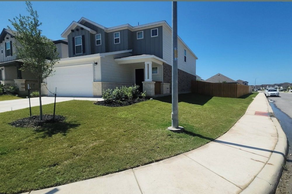 Private Cozy Rooms and Bathroom in Home near Seaworld Riverwalk and AFB - סן אנטוניו - בניין