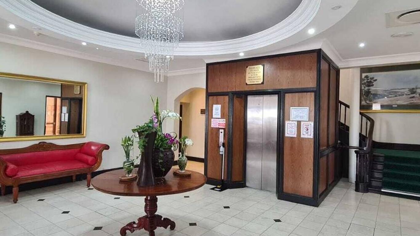 The Balmoral - Halaal