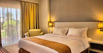 Kristal Hotel Kupang - Kupang - Bedroom