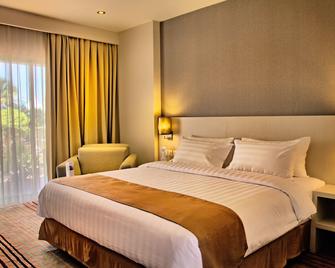 Kristal Hotel Kupang - Kupang - Schlafzimmer