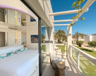 Destino Five Ibiza - Ibiza-Stadt