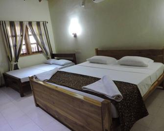 Coco Bay - Arugam - Bedroom