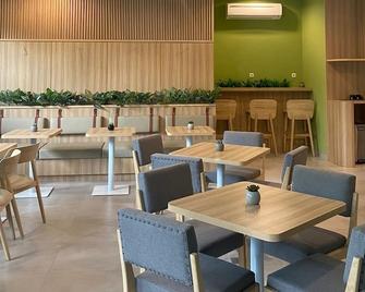 Casa Calma Hotel - Jakarta - Restaurant