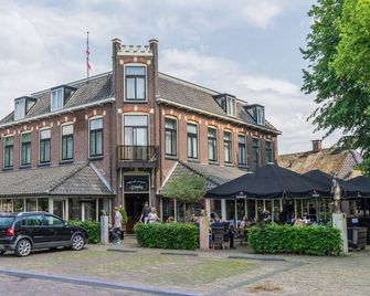 Hampshire Hotel - Wesseling - Dwingeloo - Gebouw