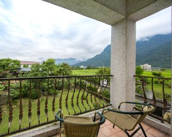 Slow Fly B&B - Xincheng Township - Varanda