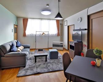 Move8 - Abashiri - Living room