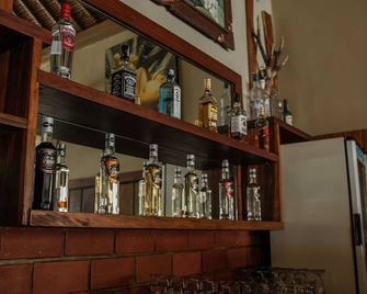 Uluwatu Cottages - South Kuta - Bar