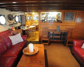 Swept Away Inn - Port Alberni - Lounge