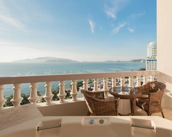 Sunrise Nha Trang Beach Hotel & Spa - Nha Trang - Balcony