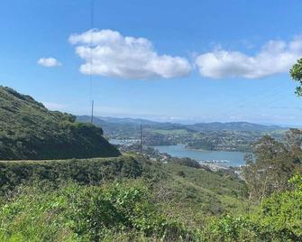 Sausalito Studio with a View and Private Deck - Sausalito