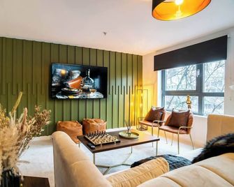 The Arran Suite - Your Stylish Scottish Getaway! - Глазго - Вітальня