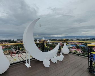 Mactan Grand Golden Hotel near Airport - Cebu City - Balkon