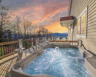 The Jackson Hideaway | Incredible Views + Modern - Jackson - Pool