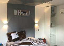 maisonnette indépendante - Chartres - Bedroom