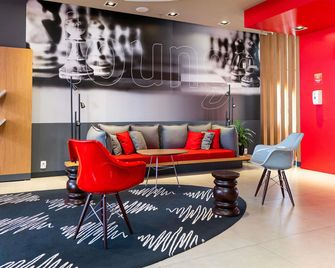 Ibis Chapeco - Chapecó - Living room