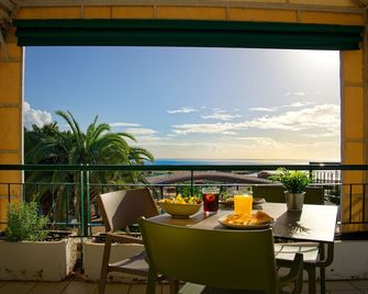 سالت أبارتمنتس جرين أوشن - ماسبالوماس - شرفة