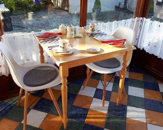 The Ring Farmhouse - Birr - Essbereich