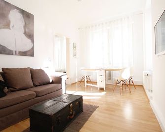 Boutique Charme Apartments 12 - Baden-Baden - Salon