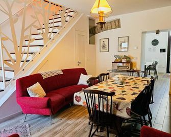 B&B Al 17 - Gesualdo - Comedor