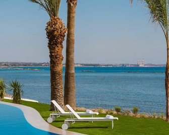 Lebay Beach Hotel - Oroklini