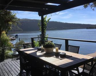 Spring Specials .Allawah. Fireside Living Hawkesbury River Spectacular Views - Brooklyn - Balcony