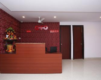 OYO 22079 Hotel Blueberry - Faridabad - Reception