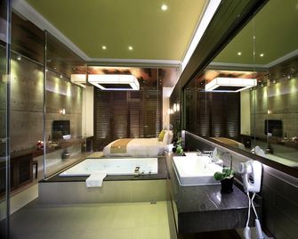 H Villa Inn - Tainan - Badkamer