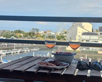 Cosy apartment with breathtaking view - Courseulles-sur-Mer - Balcon