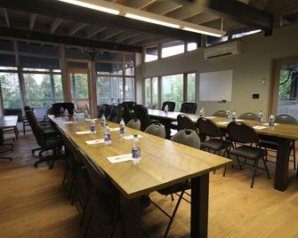 Long Point Eco-Adventures - Avalon Park - Restaurant