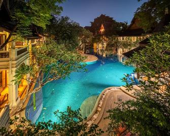庫姆法雅水療精品度假飯店 - 清邁 - 游泳池