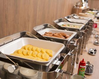 Hotel Route Inn Shibata Inter - Shibata - Buffet