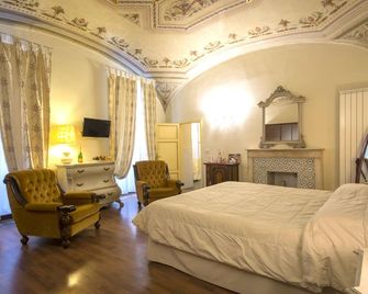 B&B Pantaneto - Palazzo Bulgarini - סיינה - חדר שינה