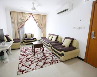 Al Rayyan Hotel Apartments Muscat - Seeb - Obývací pokoj