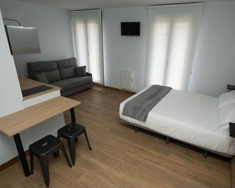 Apartamentos Puerta de Occidente - Cornellana - Bedroom