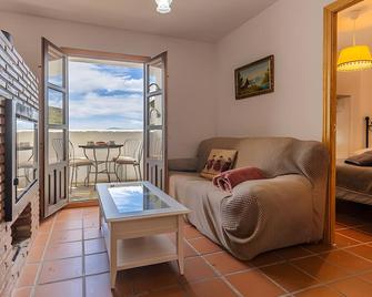 Casa Los Compadres de Capileira con Piscina - Capileira - Phòng khách