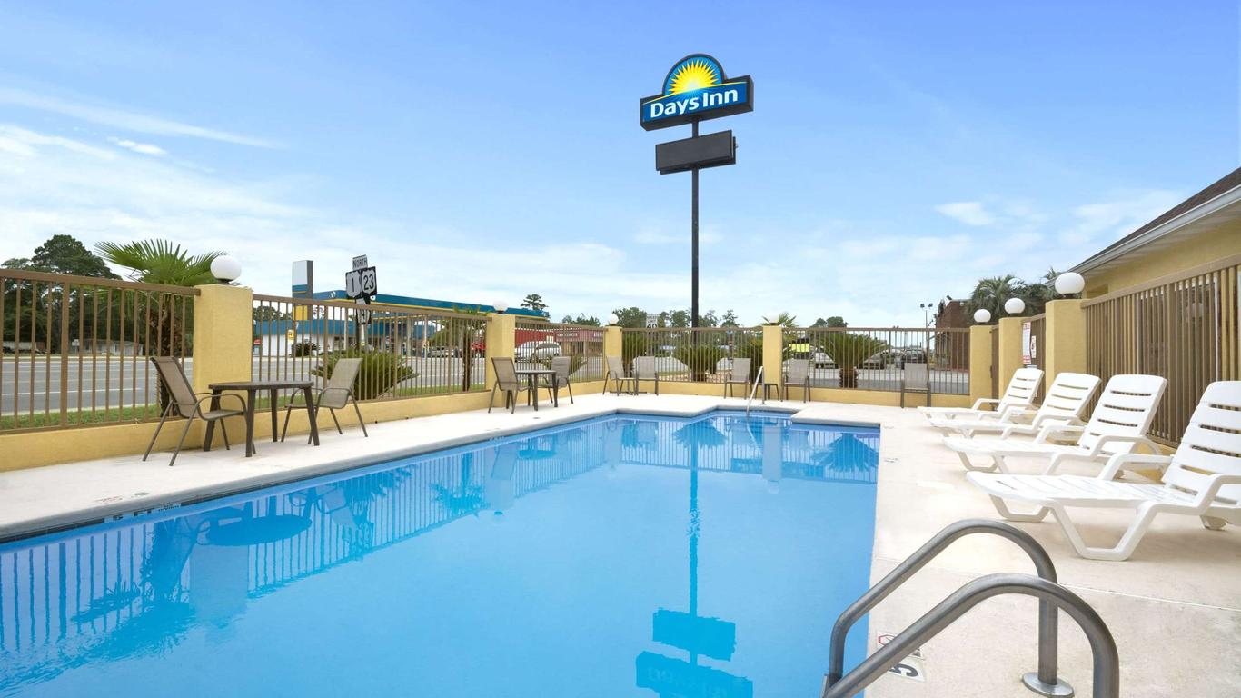 Days Inn by Wyndham Alma