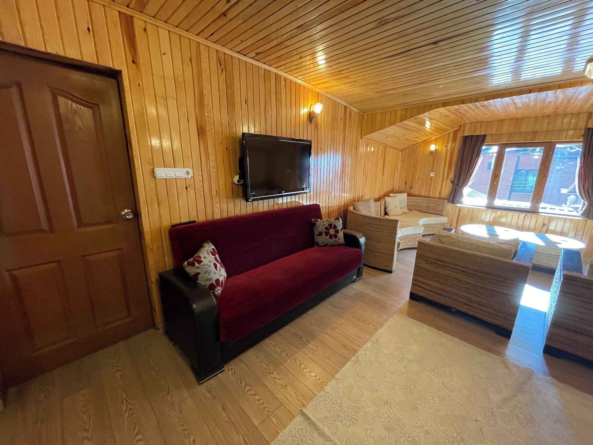 Ozkan Hotel - Uzungöl - Wohnzimmer