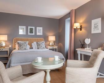 Hôtel Traiteur Les Ormes, The Originals Relais - Barneville-Carteret - Bedroom