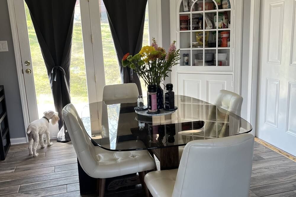 Cozy mountain top newly remodeled home. - Clinton - Comedor