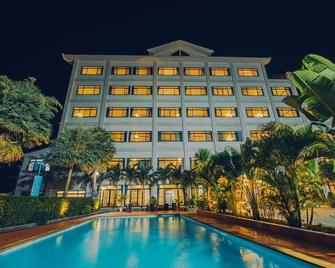Sisombat Plaza Hotel - 旺陽 - 建築
